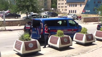 Üvey annesini öldüren cezaevi firarisi yakalandı