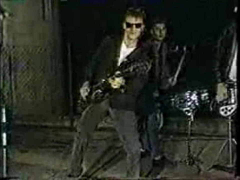 Les rats - poubelle trouve un job clip [keuponteam]