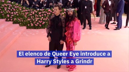 El elenco de Queer Eye introduce a Harry Styles a Grindr