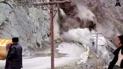 TOP 10 MASSIVE LANDSLIDES CAUGHT ON CAMERA, THAT WILL GIVE YOU CHILLS, 2019