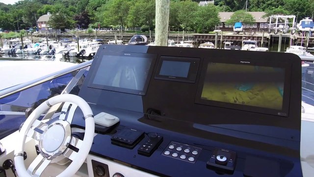 2019 Azimut 60 Flybridge Yacht For Sale at MarineMax Huntington, NY