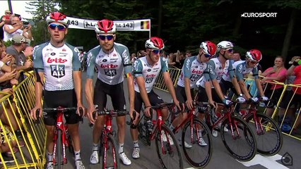 L'émouvante minute de silence respectée en hommage à Lambrecht