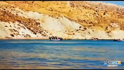 Una embarcación de migrantes consigue llegar a una playa siciliana sin ser interceptada