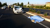 Otomobille çarpışan motosikletin sürücüsü öldü - İZMİR
