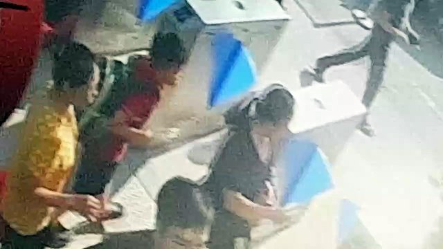 Cận cảnh camera bé 6 tuổi bị bỏ quên trên xe tại trường GATEWAY