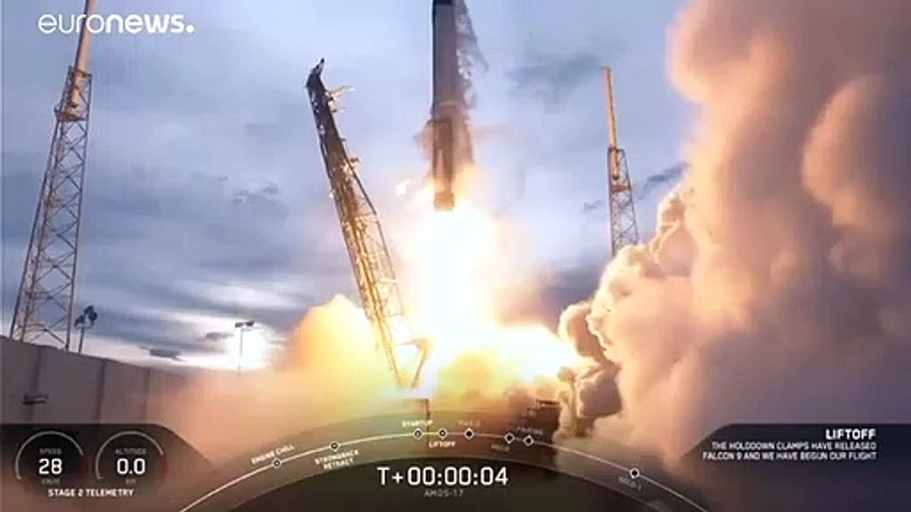 SpaceX bringt Kommunikationssatelliten ins All