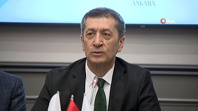 Milli Eğitim Bakanı Ziya Selçuk, M. İhsan Arslan Vakfı iş birliğiyle açılacak olan özel eğitim okulu için düzenlenen protokol imza törenine katıldı