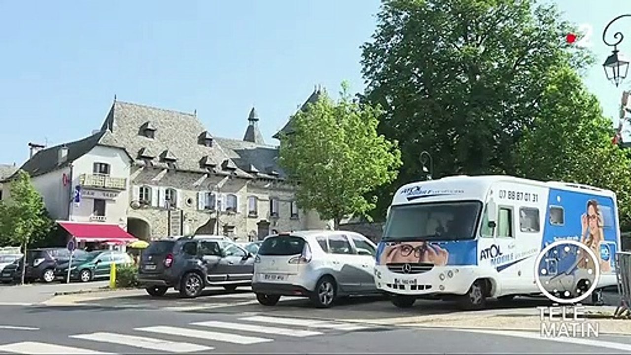 Dans le Cantal, l’opticien passe de village en village
