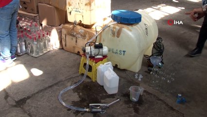 İstanbul’da sahte içki operasyonu: Satışa sunmak için hava yolu şirketi etiketleri kullanmışlar