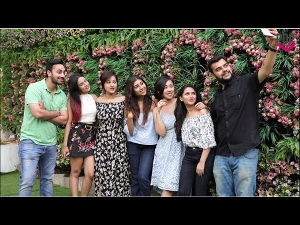 Thoughts Everyone Has While Taking A Selfie - POPxo