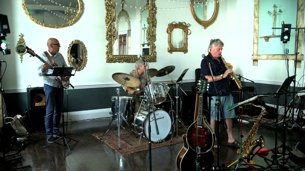 04-08-19 at Kings Weston House Ultra Beige