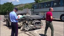 RTV Ora - Makina përplaset me autobusin në aksin Korçë-Bilisht, 3 të plagosur