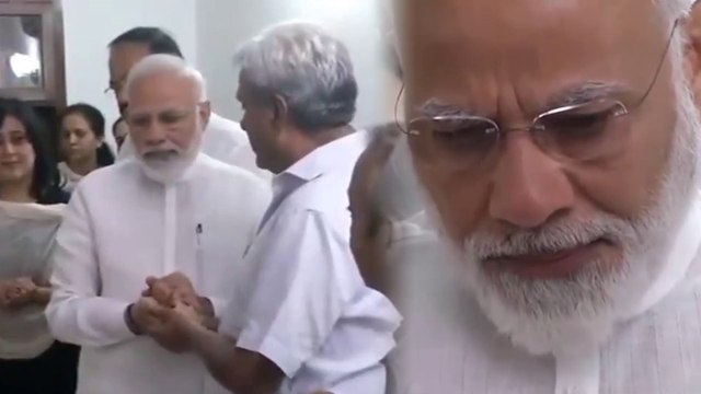 Sushma Swaraj : ಸುಷ್ಮಾ ಸ್ವರಾಜ್ ಗೆ ಅಂತಿಮ ನಮನ ಸಲ್ಲಿಸುವ ವೇಳೆ ಕಣ್ಣೀರಿಟ್ಟ ಮೋದಿ