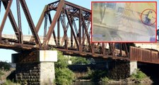 Korkuluklara yaslanıp öpüşen çift, köprüden düşerek öldü