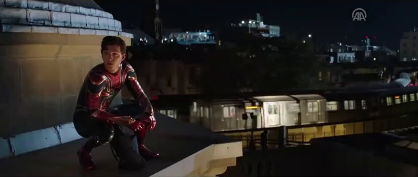 Sinema - Örümcek-Adam Evden Uzakta 360p