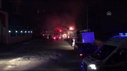 Pazar yerinde yangın