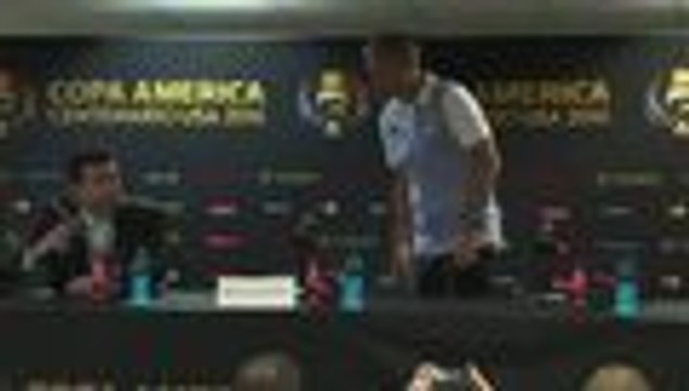 Klinsmann destaca el espíritu de grupo de Estados Unidos tras 4-0 a Costa Rica