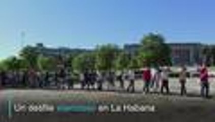 Video: el desfile silencioso en La Habana para decirle adi√≥s a Fidel