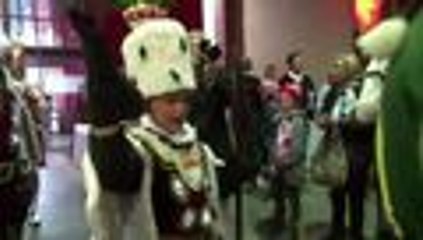 Trump, Merkel y Hollande, juntos en carnavales de Alemania