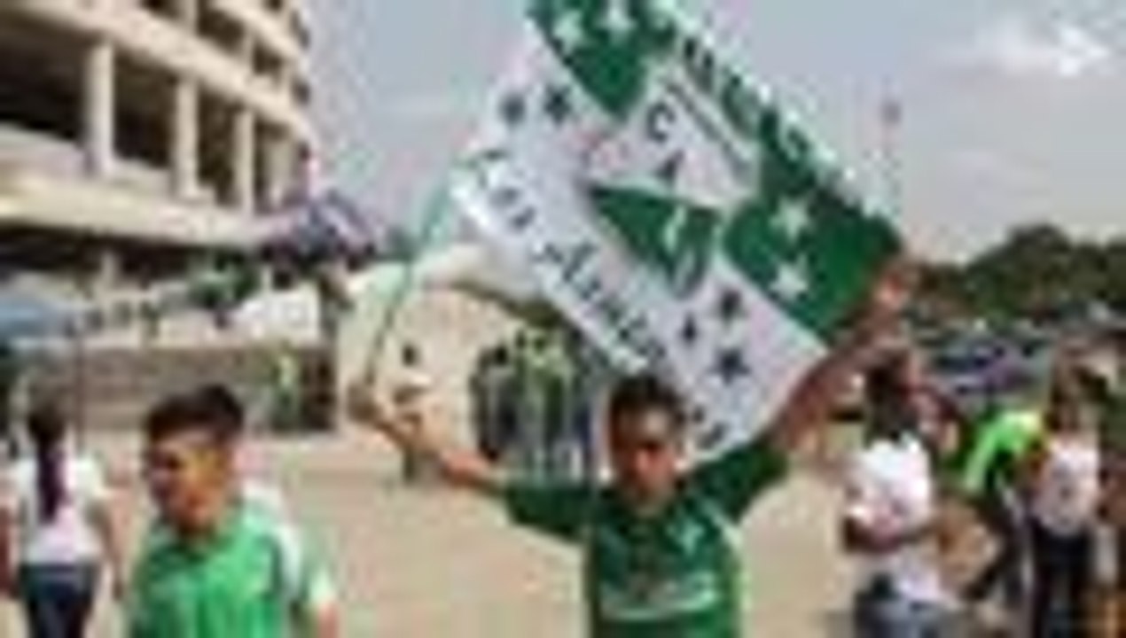 Hinchas del Deportivo Cali, eufóricos tras el triunfo en el clásico ante América