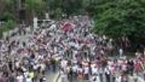 Fuertes enfrentamientos en protestas opositoras en Caracas