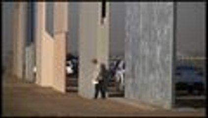 Ya hay 8 prototipos para el muro fronterizo de Trump, vealos aqu√≠