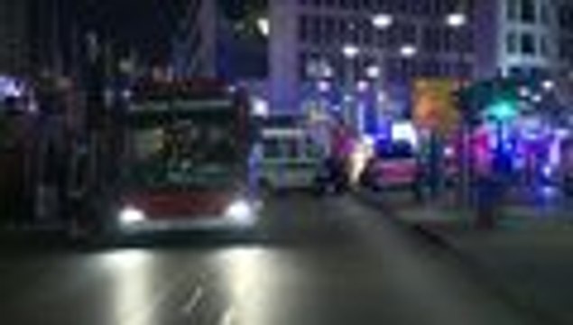 Camión embiste a multitud en Alemania, 9 muertos