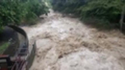 Así se veía el río Guabas esta mañana antes de llegar a Guacarí