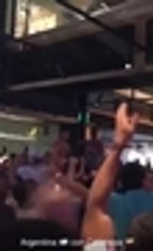 Así es como los hinchas argentinos apoyan a la Selección Colombia