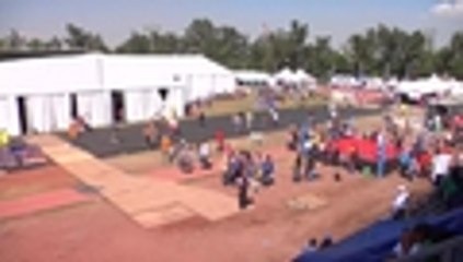 Caravana de migrantes retomará su rumbo a pie hacia Estados Unidos