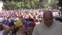 Video: oposición venezolana marcha para exigir ingreso de ayuda humanitaria
