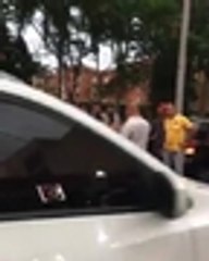 Mujer fue atropellada luego de tropezarse con un bolardo en el norte de Cali