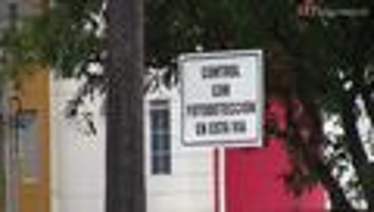 Instalan avisos informando ubicación de fotomultas en Cali