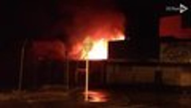 Video: millonarias pérdidas dejaron dos fuertes incendios en locales de Cali