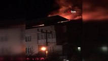 Üç katlı binanın teras katında çıkan yangın paniğe neden oldu