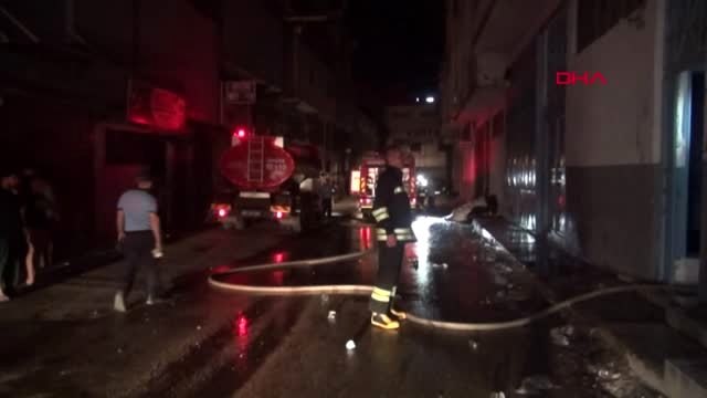 GAZİANTEP'TE TEKSTİL ATÖLYESİNDE ÇIKAN YANGIN PANİK YARATTI