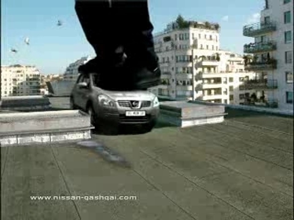 Pub Nissan Qashqai Skateboard