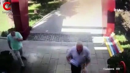 İzmir’de korkutan deprem: Panik anları kamerada