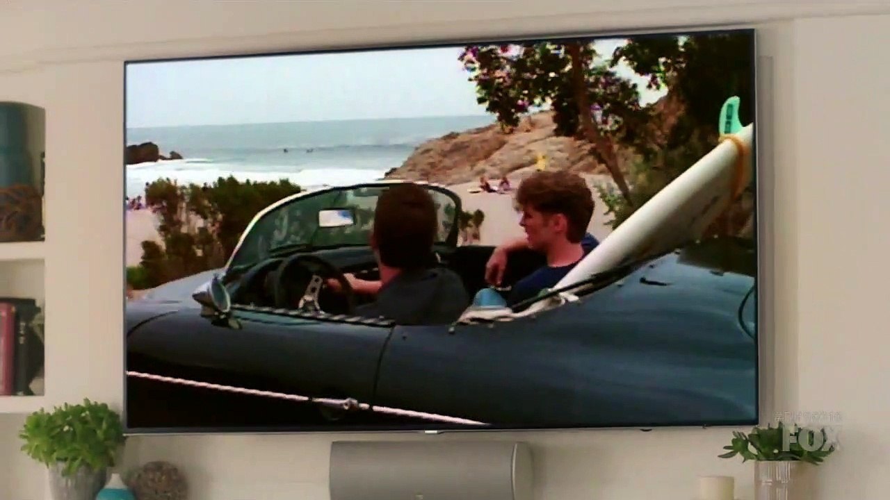 Regardez l'hommage rendu à l'acteur Luke Perry, décédé en mars dernier, lors du premier épisode du reboot de "Beverly Hills 90210" - VIDEO