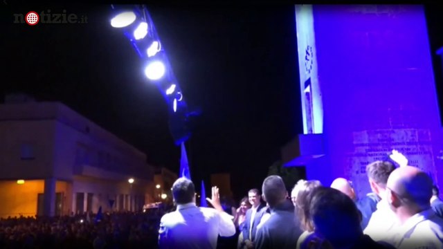 Salvini a Sabaudia sotto la torre di Mussolini Così mi mettete nei guai | Notizie.it