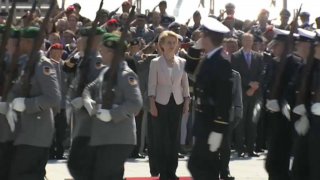 155 Millionen Euro für Berater und Co - Bundeswehr legt zahlen offen