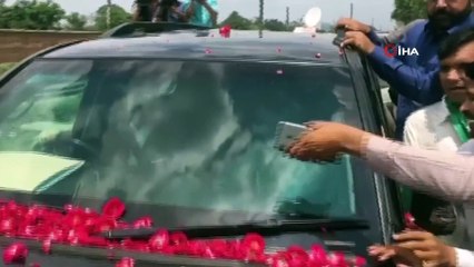 - Eski Başbakan Navaz Şerif’in Kızına Gözaltı