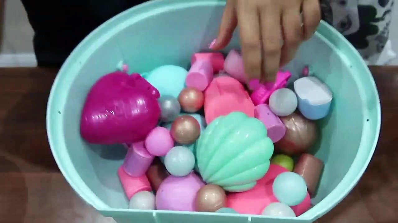 Gözü Kapalı Çöplük Slime Challenge LOL Toplarının İçinden Ne Çıkarsa Çöplük  Slaym Bidünya Oyuncak - Dailymotion Video