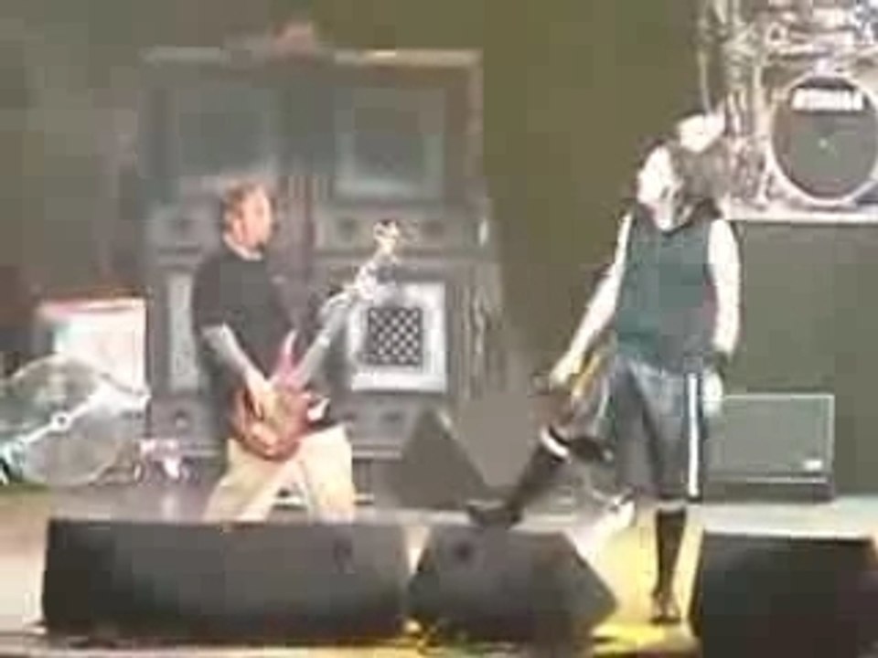 Korn - Faget - (Live Paris 2004)