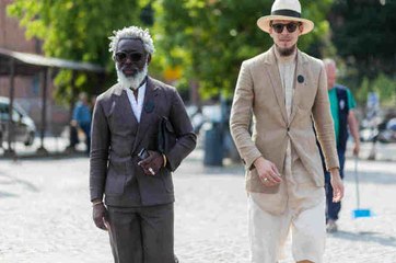 Télécharger la video: Un look de moda para hombres mayores de 50 años