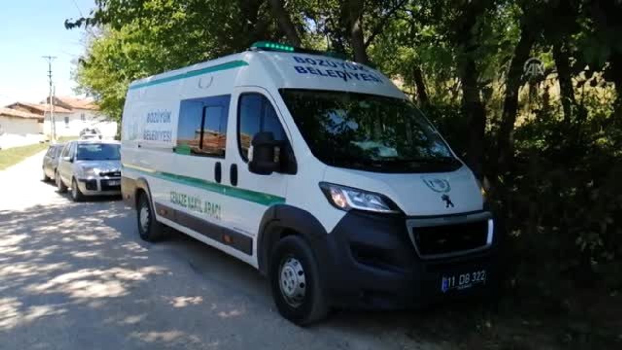 Balayı dönüşü kazada ölen gelinin cenazesi defnedildi