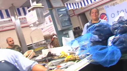 Los tenderos de toda la vida se modernizan para no perder su clientela