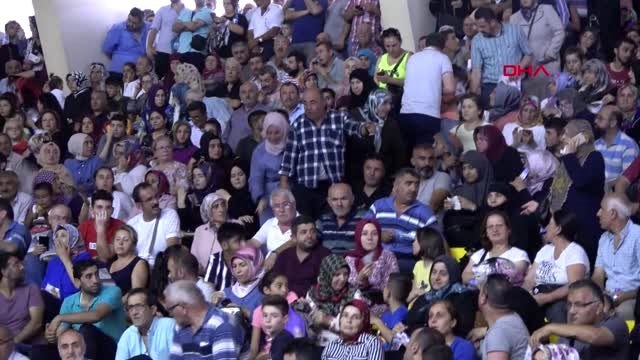 KOCAELİ TOKİ kurasında çıkınca sevinç gözyaşları döktüler