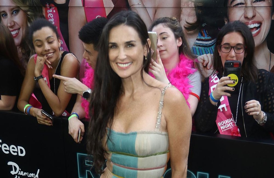 Demi Moore: Selbstakzeptanz durch Biografie