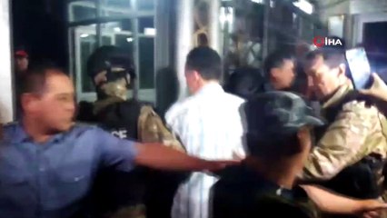 - Kırgızistan İçişleri Bakanlığı: “Atambayev gözaltında tutuluyor”